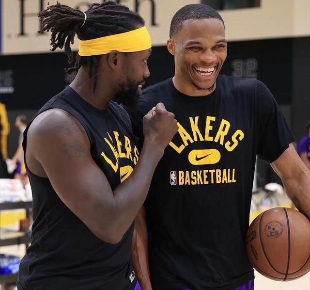 怎样打好全场紧逼？（如何高效实施全场紧逼？）