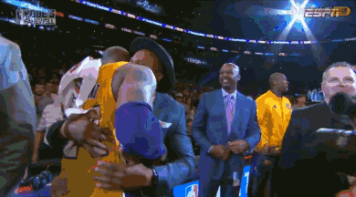 索默：我会弹吉他和钢琴；退役后我应该不当教练，压力太大了（索默：会弹吉他和钢琴，退役后不考虑执教，压力太大）