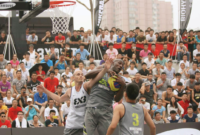 德转列右边锋身价榜：亚马尔2亿欧居首，萨卡第二奥利塞第三（德转右边锋身价排行：亚马尔以2亿欧领跑，萨卡第二、奥利塞第三）