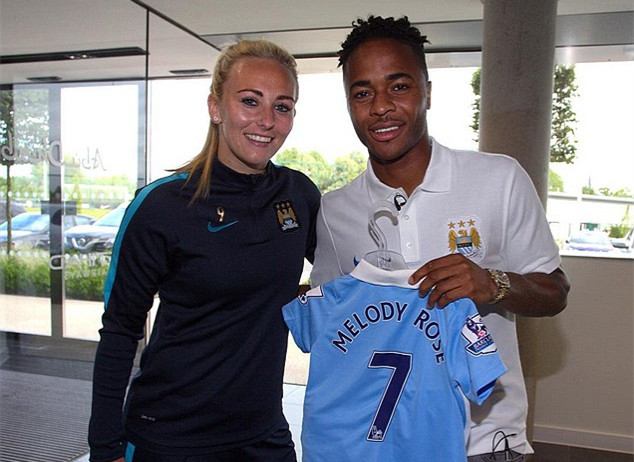 世预赛对亚美尼亚破门，雷纳托-韦加攻入国家队生涯首球（世预赛斩亚美尼亚，雷纳托-韦加收获国家队处子球）