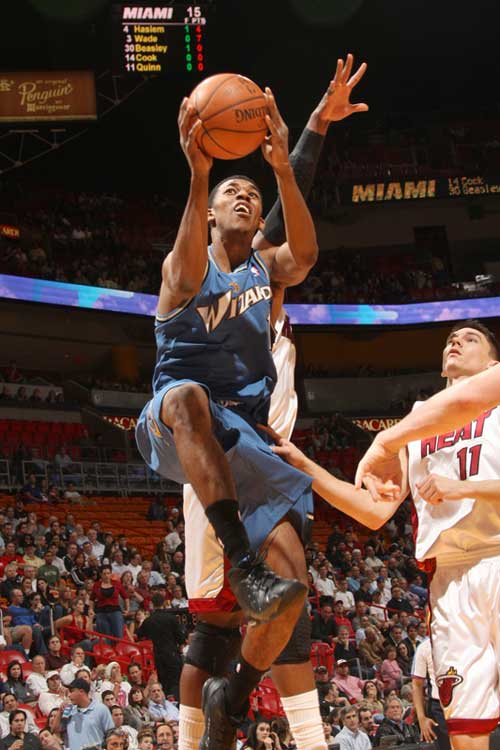 江苏女足李梦雯谈全运夺金：为江苏的荣光战斗，发自内心骄傲（江苏女足球员李梦雯谈全运会夺金：为江苏荣光而战，内心由衷自豪）